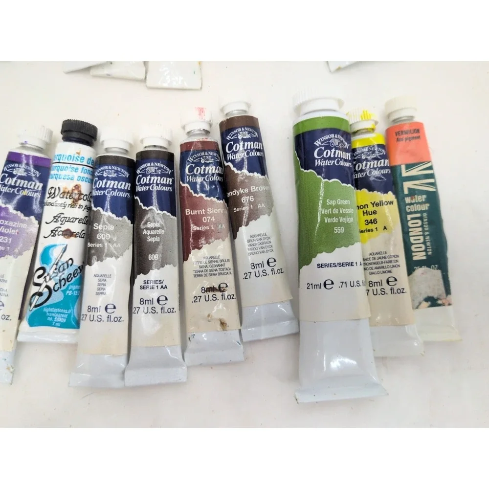 Used Lot of 32 Watercolor Paint  WINSOR NEWTON Grumbacher Cotman Brushes  Used
